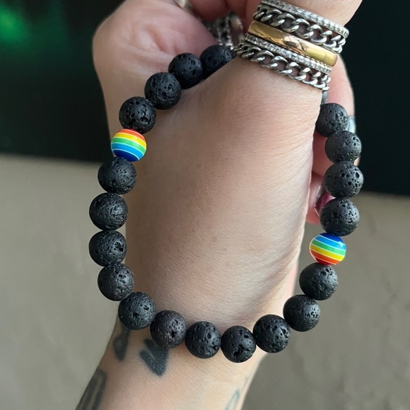 π΄ SALE ! red dot items are 2 for $25 . Bundle more than 3 and its $10 each π - Picture 6 of 13